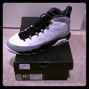 Air Jordan 9 Retro